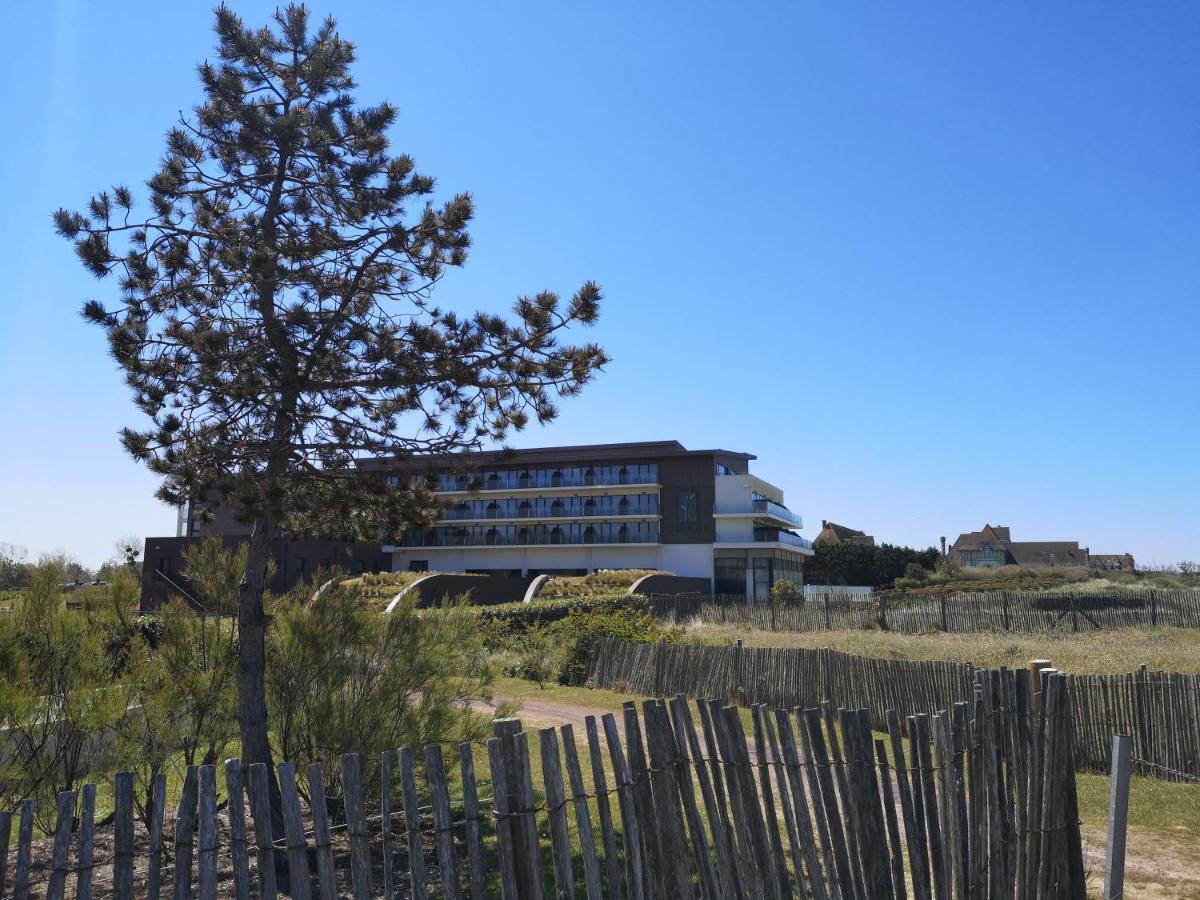 Cabourg Plage A 200M Plage 외부 사진